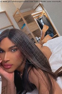 GIOVANNA CLOSE trav Bologna