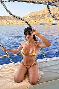 RAPHAELA MARTINS PORNOSTAR trans Napoli