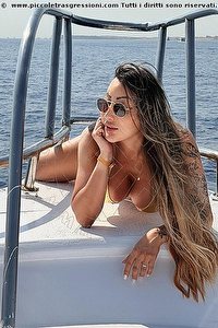 RAPHAELA MARTINS PORNOSTAR trans Napoli