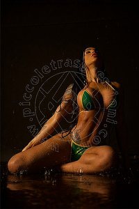 ALÍCIA LINS trans Milano