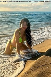 TAINÁ OLIVEIRA trans Prato