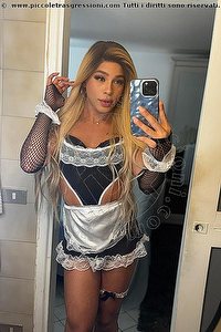 BEATRICE BRITTO trav Verona