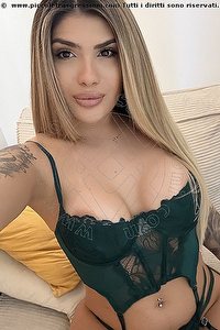 NICOLE ARANTES trans Estero