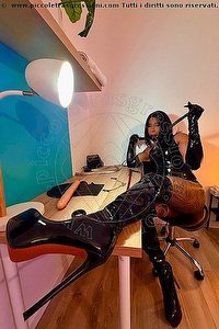 PADRONA CAMILLA mistress trav Milano