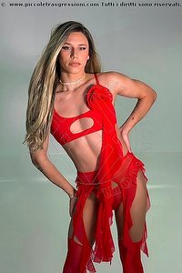 BEATRIZ FONTAINE trav Rimini