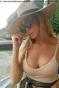  PALOMA DE CASTRO trans Como
