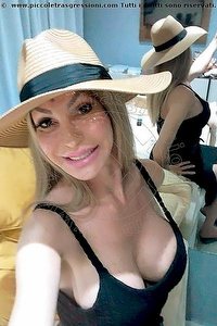 PALOMA DE CASTRO COMO 3886217990
