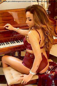  YARA LEONE trans escort Arezzo