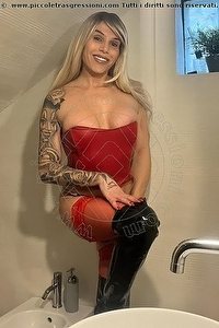 trans escort chloe' diamond mazzini pornostar cattolica foto 5