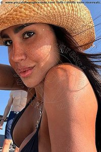  NICOLE ANDRADE trans Milano