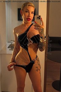 trans luna marks pornostar senigallia foto 1