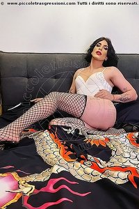  ELISA trav escort Milano