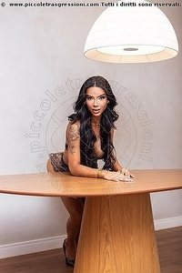  ISA BERTASSI trans escort Milano