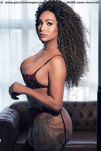  IZA BIANCHINI trans escort Milano