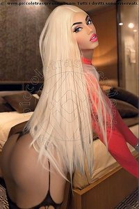  CRYSTAL trav escort Roma