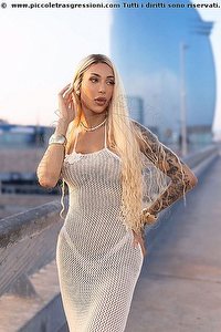  KAROLLAYNE ARRUDA trans Milano