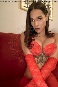  BELLA XXL trans Milano