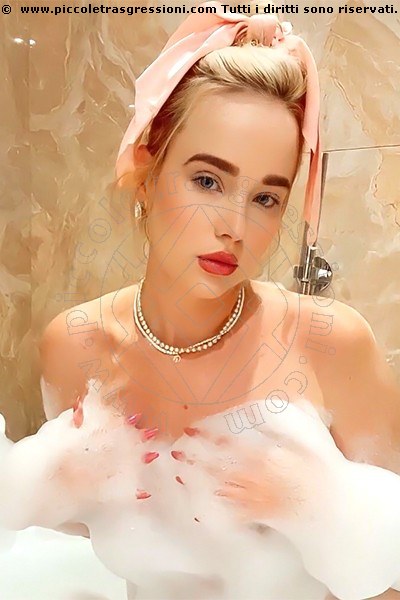 Escort Maria Chiara Hot 3447822208 Incontri Avellino