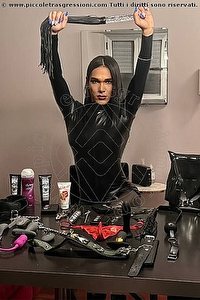  BELLA DOMINATRIX mistress trans Milano