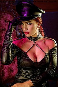  LADY SCARLETT mistress Como