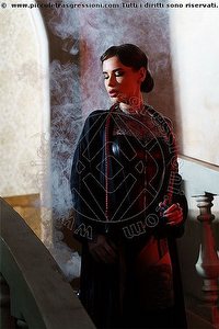 mistress miss vivien milano foto 3