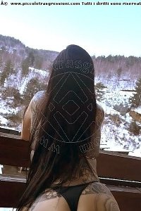 girls samira kiss bergamo foto 1