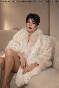  MELINA GABRIELLI trav escort Genova