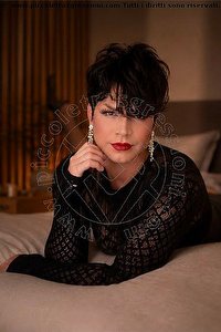  MELINA GABRIELLI trav escort Milano