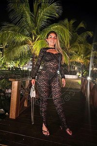 escort abril milano foto 1